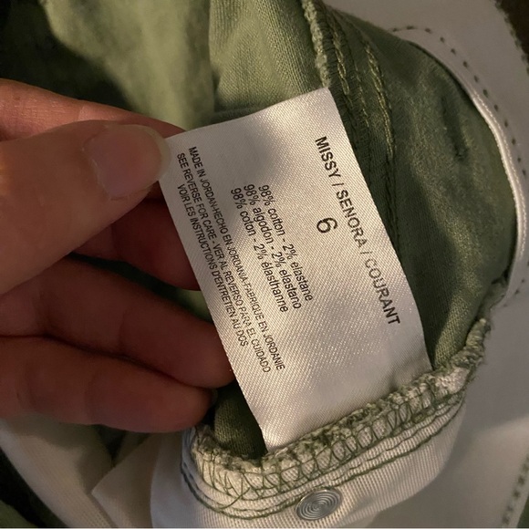 Code Bleu shorts - Picture 3 of 5